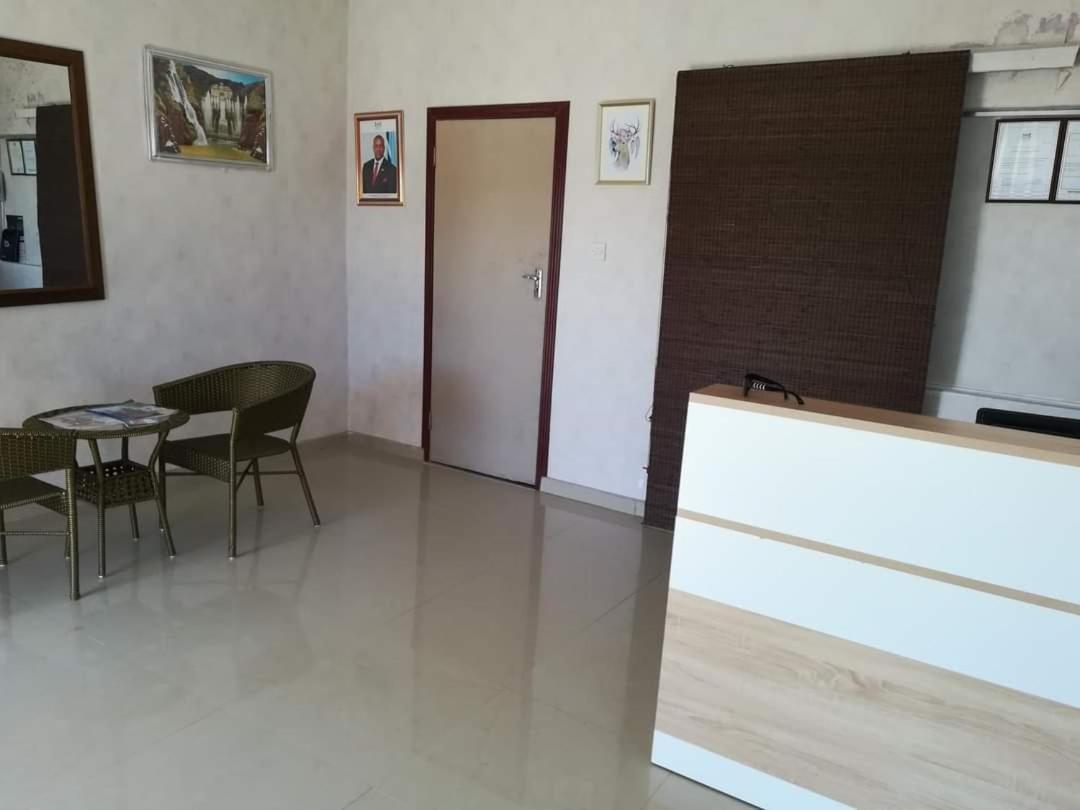 Lee Bed & Breakfast Francistown Exterior photo