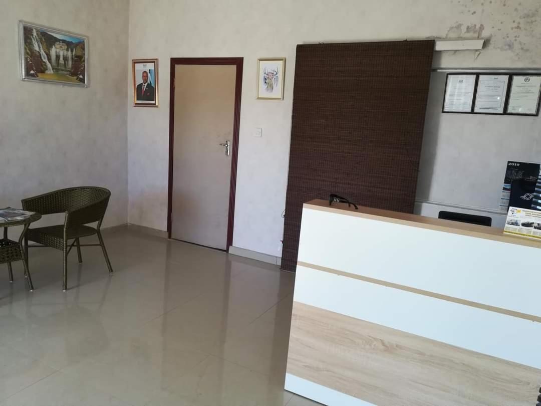 Lee Bed & Breakfast Francistown Exterior photo
