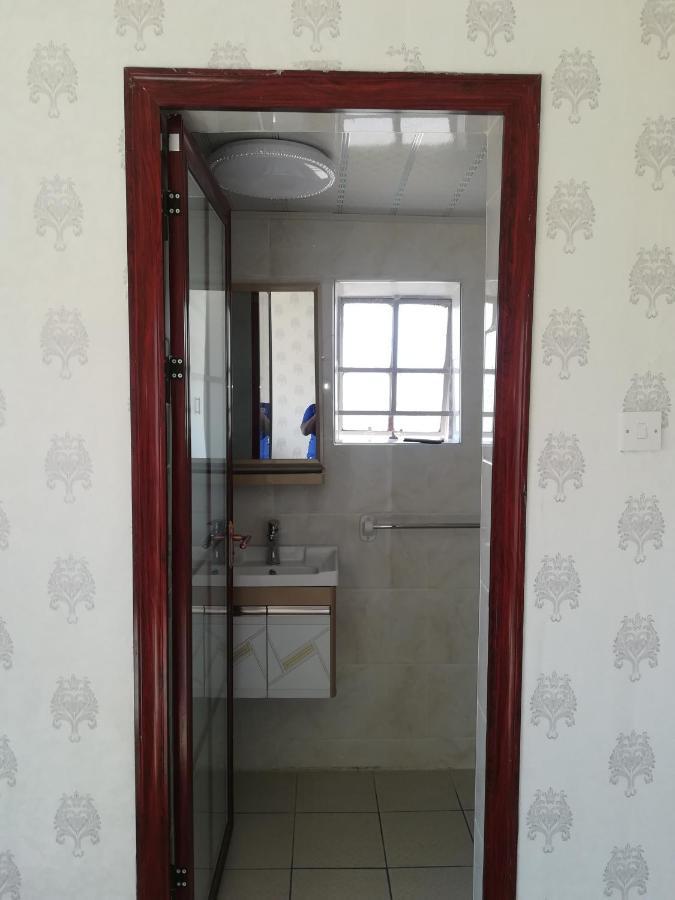 Lee Bed & Breakfast Francistown Exterior photo